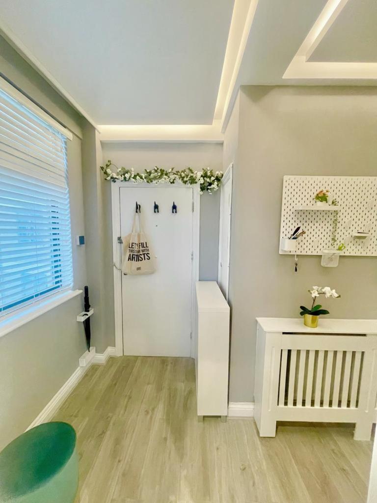Stylish, Fully Equipped Central Apartment Beside Hyde Park London Exterior foto